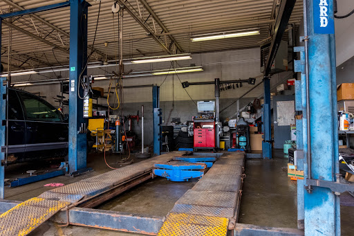 Auto Repair Shop «Tuffy Tire & Auto Service Center», reviews and photos, 1200 W McGalliard Rd, Muncie, IN 47303, USA