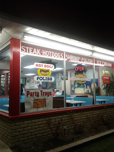 Fast Food Restaurant «Submarine Tender», reviews and photos, 200 Desplaines Ave, Forest Park, IL 60130, USA