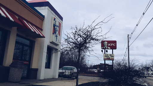 Chicken Restaurant «KFC», reviews and photos, 547 Columbus Ave, Rochester, NH 03867, USA