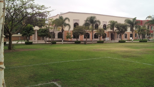 Club Hacienda San Ignacio, Avenida Arroyo de En Medio 397, La Providencia, 45426 Tonalá, Jal., México, Centro deportivo | CHIS