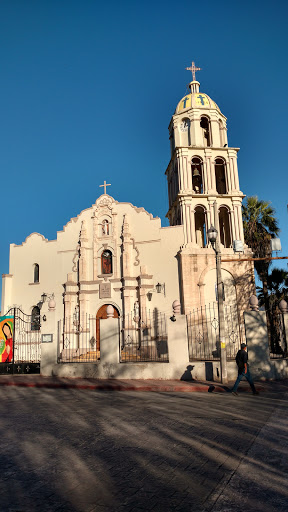 Parroquia de San Isidro Labrador, Hidalgo 204, Centro, Zona Centro, 25350 Arteaga, Coah., México, Iglesia | COAH