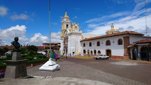 Parroquia de Santiago Apóstol, Plaza de la Constitución S/n, Centro, Chignahuapan, Pue., México, Lugar de culto | PUE