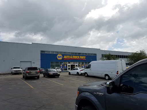 Auto Parts Store «NAPA Auto Parts - Genuine Parts Company», reviews and photos, 9250 NW 58th St, Doral, FL 33178, USA