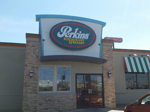 Restaurant «Perkins Restaurant & Bakery», reviews and photos, 1955 W Michigan St, Sidney, OH 45365, USA