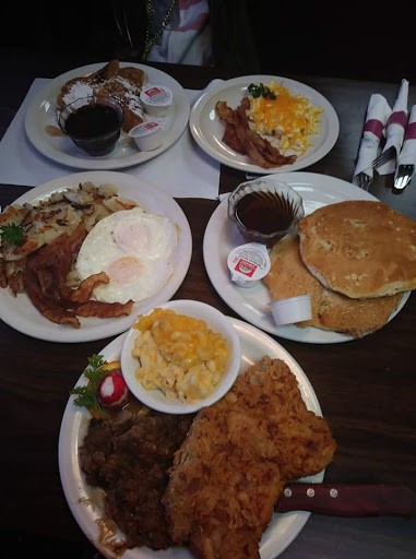 Family Restaurant «Burkey Family Restaurant», reviews and photos, 670 Shiloh Springs Rd, Dayton, OH 45415, USA