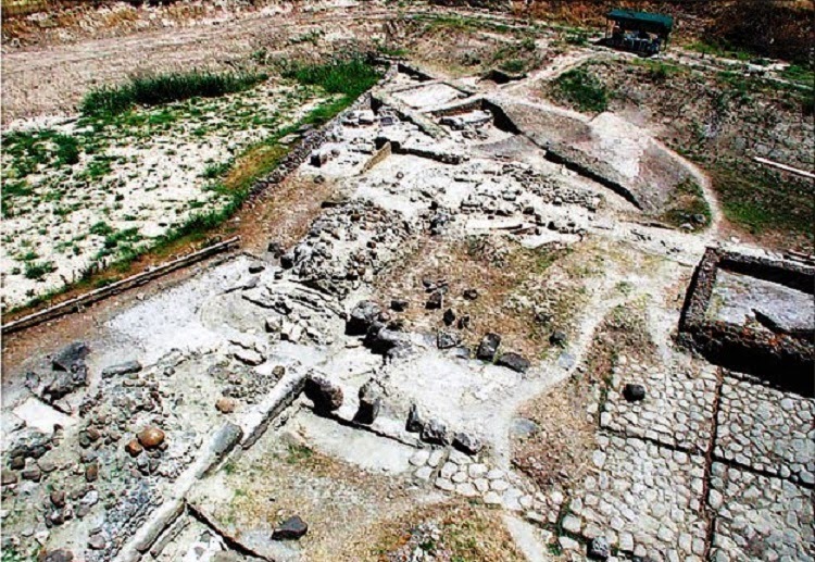 Ancient cities and new politics in southern Italy Ancient cities and new politics in southern Italy