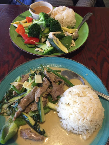 Thai Restaurant «Café Asiana», reviews and photos, 25 Pearl St, Braintree, MA 02184, USA