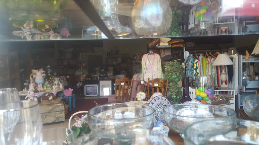 Thrift Store «Rescued Treasures-Community», reviews and photos, 1270 Newell Ave, Walnut Creek, CA 94596, USA
