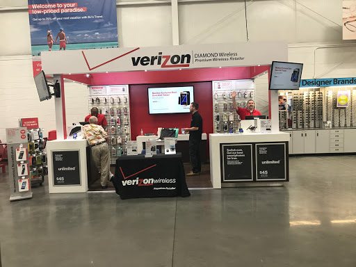 Cell Phone Store «Verizon Authorized Retailer - A Wireless», reviews and photos, 7260 Bell Creek Rd, Mechanicsville, VA 23111, USA