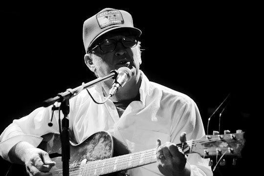 Kurt Wagner and Lambchop
