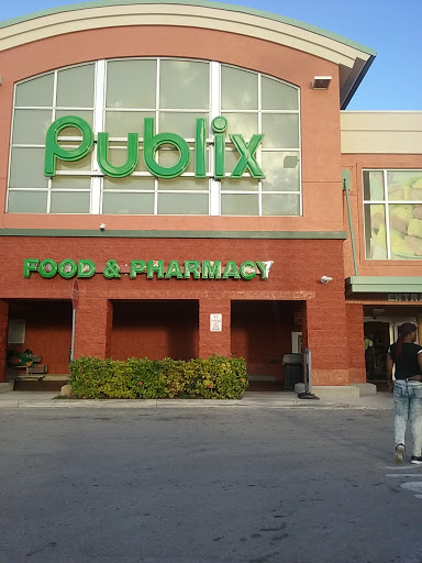 Supermarket «Publix Super Market at North Miami», reviews and photos, 12855 NE 6th Ave, North Miami, FL 33161, USA