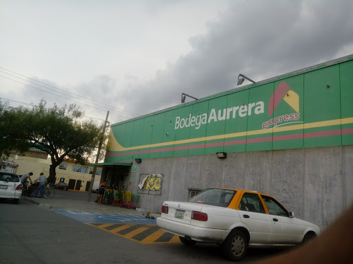 Bodega Aurrera Express Centro De Huinala, Víctor Hugo 409, Huinala, 66640 Cd Apodaca, N.L., México, Bodega | NL