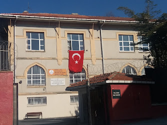 Sultan Selim Mesleki ve Teknik Anadolu Lisesi