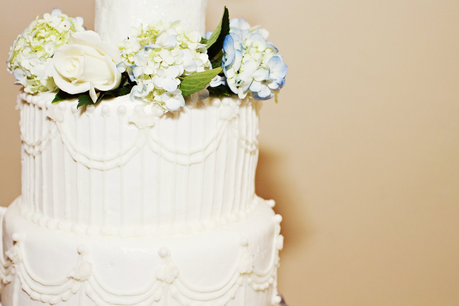 Shabby Chic Wedding Cake Shabby Chic Wedding Cake