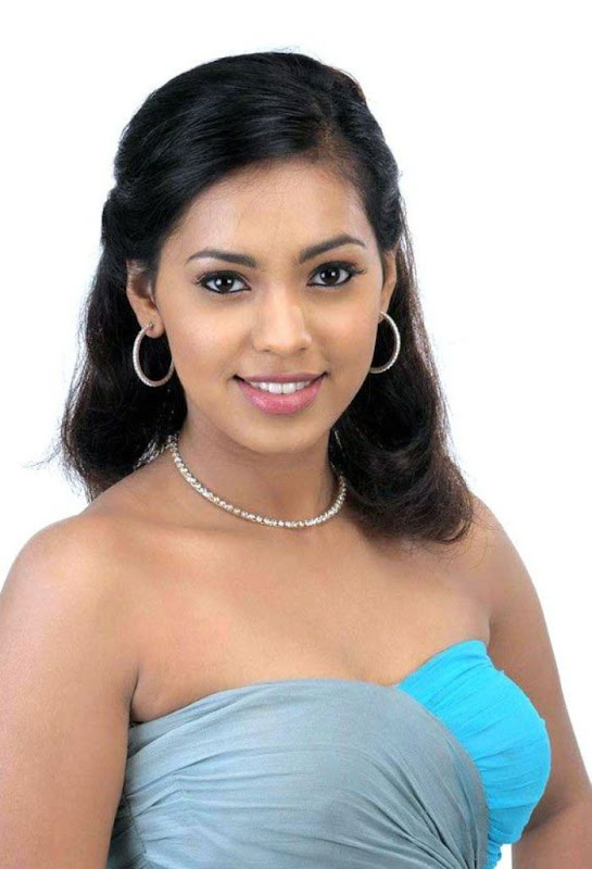 Stunning photos of Malayalam actress Shammu