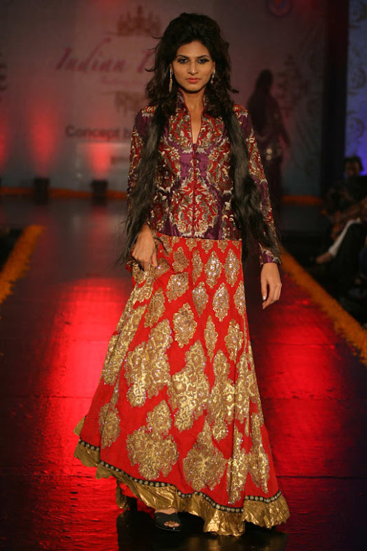 HOT Indian models ramp @ Launch of ‘Indian Princess Fashion’ 2011
