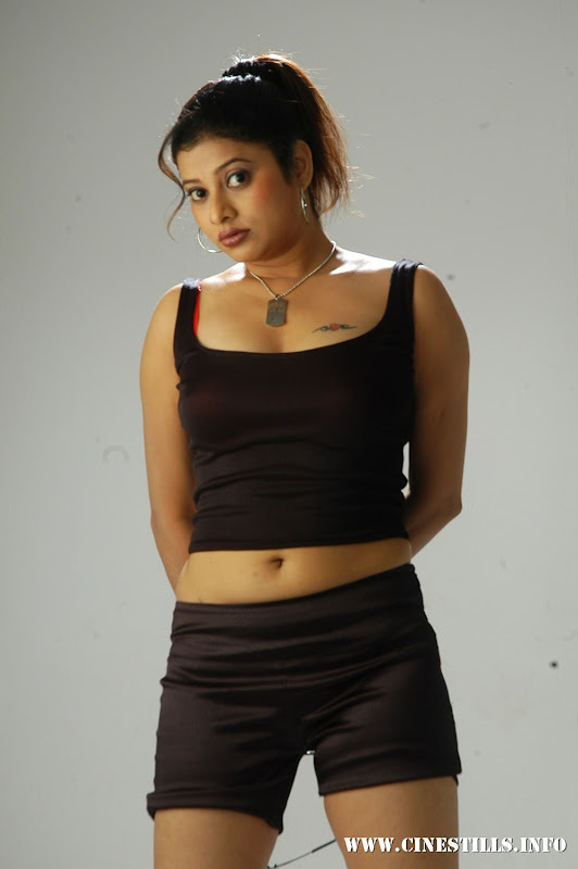 Tamil film Maiyam Konden Movie Stills