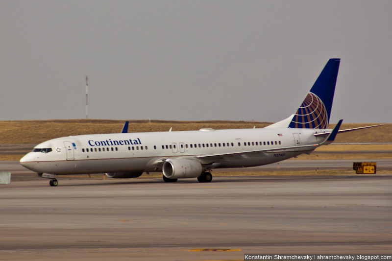 USA Colorado Denver International Airport Continental Boeing 737-900 N27421 США Колорадо Денвер Международный Аэропорт Континентал Боинг 737-900