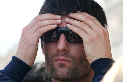 Марк Уэббер в черных очках на Гран-при Испании 2011