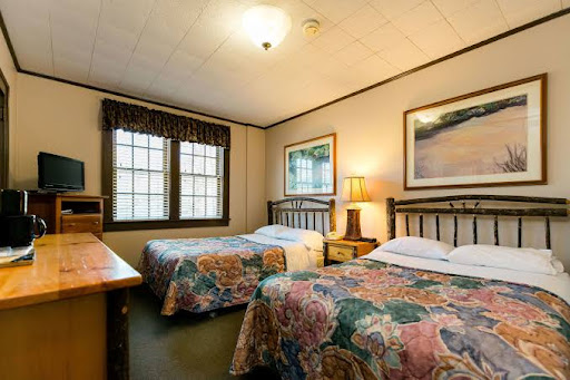 Hotel «Waynesville Inn Golf Resort and Spa», reviews and photos, 176 Country Club Dr, Waynesville, NC 28786, USA