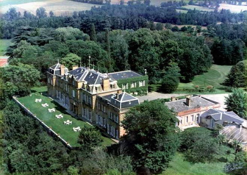 hôtels Château de Larroque Gimont