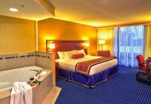 Hotel «Courtyard by Marriott Canton», reviews and photos, 4375 Metro Cir NW, North Canton, OH 44720, USA