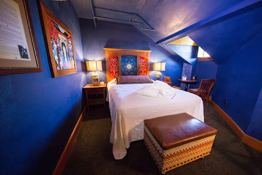 Hotel «McMenamins Grand Lodge», reviews and photos, 3505 Pacific Ave, Forest Grove, OR 97116, USA