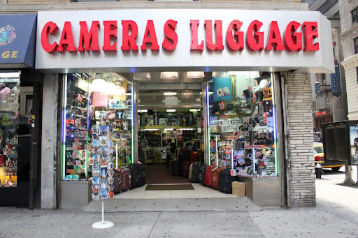 Electronics Store «7th Ave Electronics & Luggage», reviews and photos, 841 7th Ave, New York, NY 10019, USA