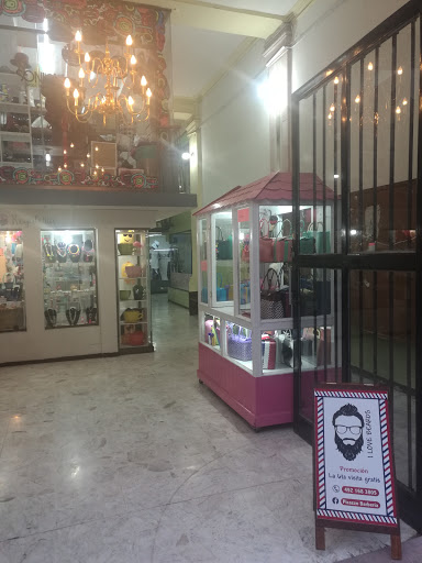 Picazzo Barberia, 98000, Av. Hidalgo 306, Zacatecas Centro, Zacatecas, Zac., México, Cuidado del cabello | ZAC