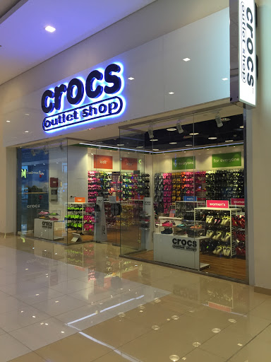 Crocs, Dragon Mart 2, - Dubai - United Arab Emirates, Shoe Store, state Dubai