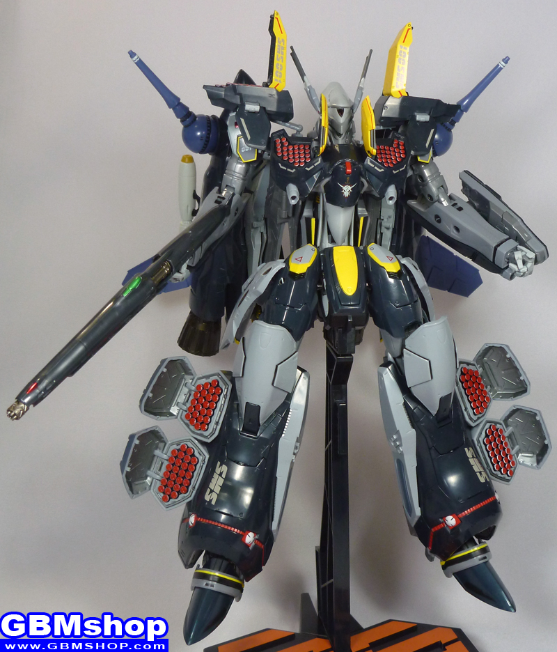 Macross Frontier VF-25S Armored Messiah with Reaction Missiles Battroid Mode Renewal Version