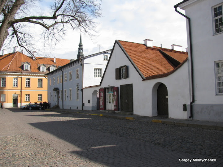 Четыре часа по улицам старого Таллина… (Фото)
