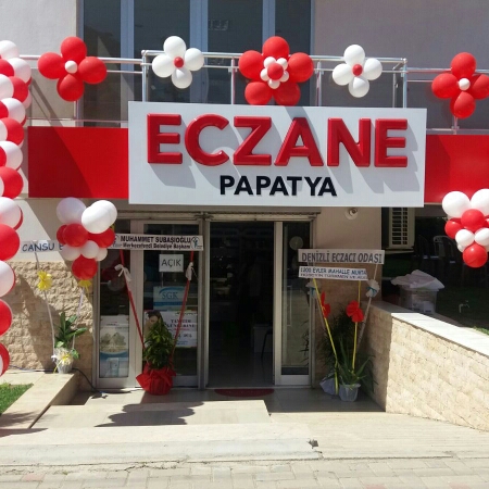 Papatya Eczanesi logo