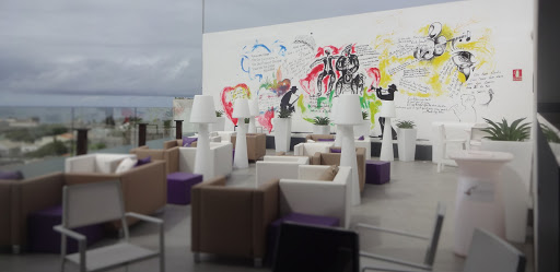 O Poeta Lounge & Food