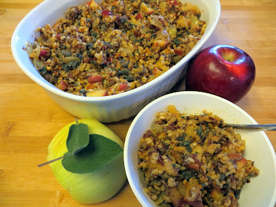 Recipe for a Thanksgiving that is vegetarian and gluten-free: sub stuffing with Harvest Quinoa with Apple and Walnuts