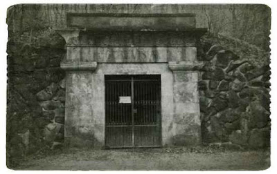 Foto 4: Der Detmolder Felsenkeller im Büchenberg. Quelle: Heimatland Lippe
