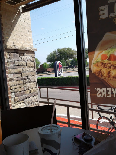 Mexican Restaurant «Taco Bell», reviews and photos, 115 N Denton Tap Rd, Coppell, TX 75019, USA
