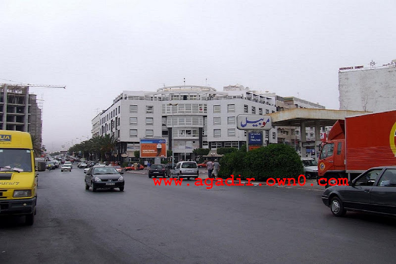 شارع الحسن الثاني وسط مدينة اكادير DSCF5949