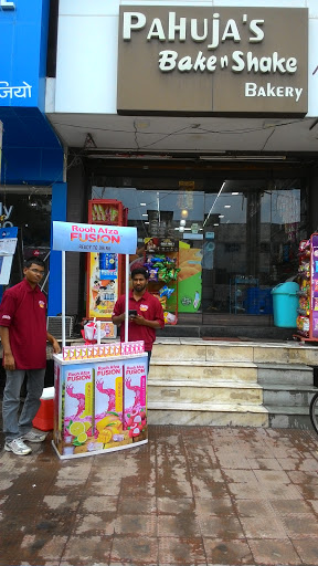 Reliance Digital Xpress, Central Ave Rd, Near Telephone Exchange Square, Queta Colony, Bagadganj, Nagpur, Maharashtra 440009, India, Telephone_Store, state MH