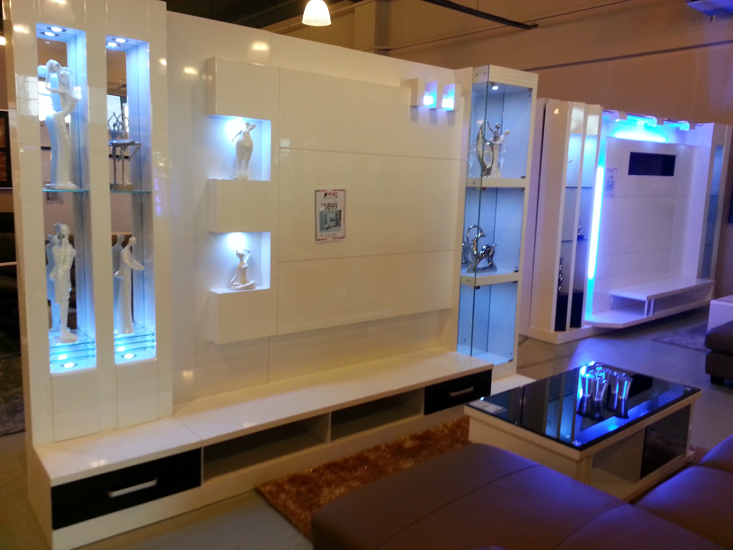 Home Deco My Xclusively Xpressing Display Cabinet Utk Ruang Tamu Sekali Dgn Sofa