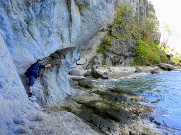 Hiking the coast, Soufriere