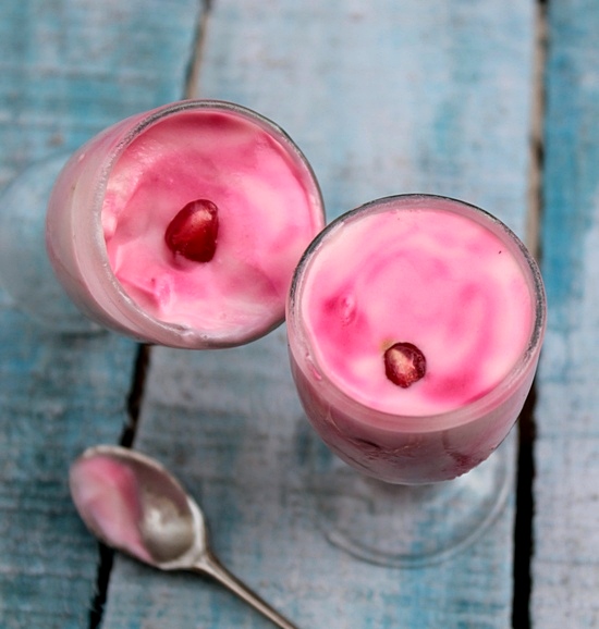 Recipe | Easy Pomegranate and Coconut Milk Mousse' - A Quick & Healthy Dessert 