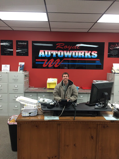 Auto Body Shop «Royal Auto Works Inc», reviews and photos, 706 N Royal Ave, Front Royal, VA 22630, USA