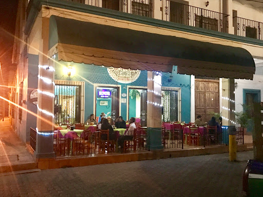 La Esquina Restaurant & Bar, 63400, Puebla Sur 17, Centro, Acaponeta, Nay., México, Restaurante | NAY