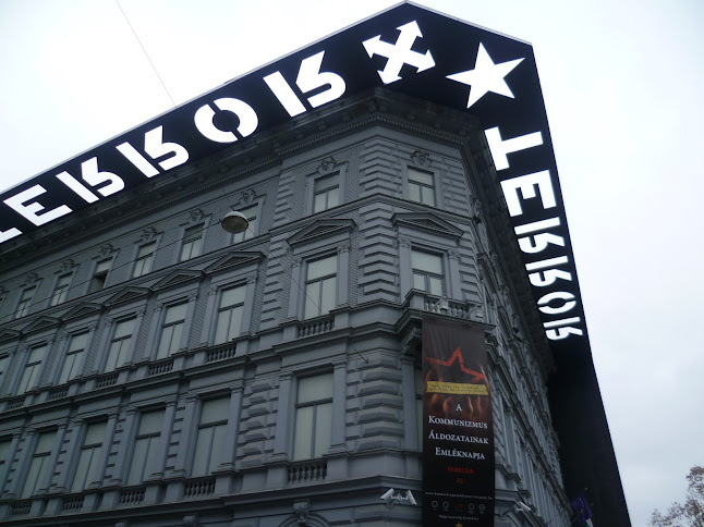 Día 4:Barrio Judío, Museo del Terror, Andrassy, Paseo en Barco. - Invierno en Budapest (4)