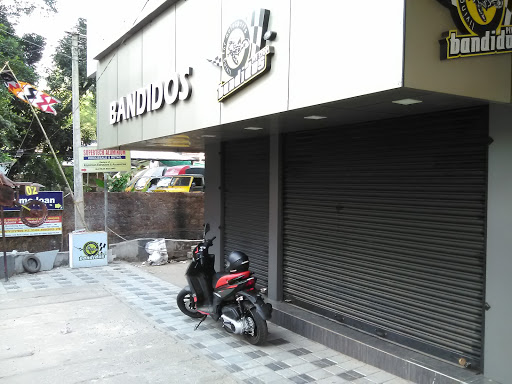 Bandidos Pit Stop, Vikas building, B1, Railway Station Road, Link Road, Opposite Apsara Theatre, Palayam, Kozhikode, Kerala 673002, India, Auto_Accessories_Store, state KL