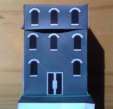 Apartment Building Papercraft w Removable Roof