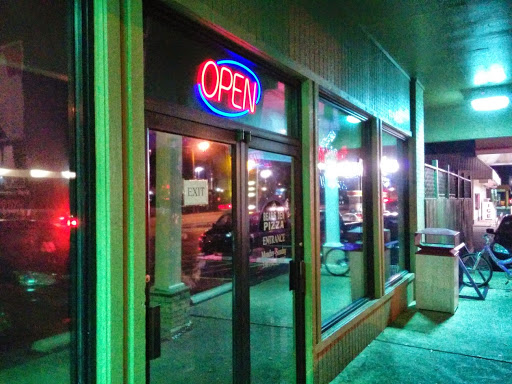 Pizza Restaurant «Bears Den Pizza», reviews and photos, 235 Farris Rd, Conway, AR 72034, USA