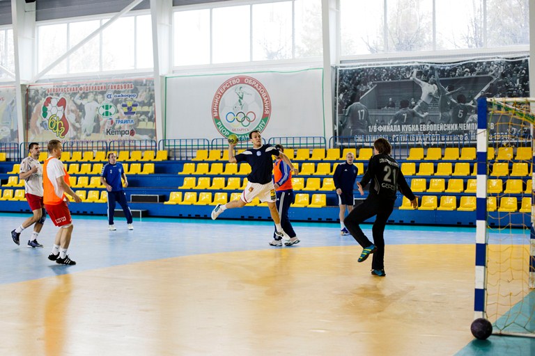 Белорусские гандболисты готовятся к отбору на первенство Европы