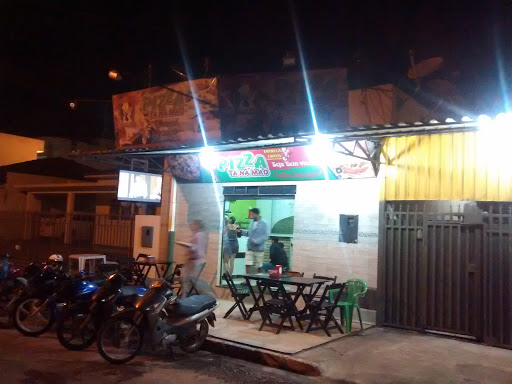 Pizza Tá na Mão, R. Lázaro de Melo, 46 - St. Central, Formosa - GO, 73801-430, Brasil, Pizaria, estado Goiás